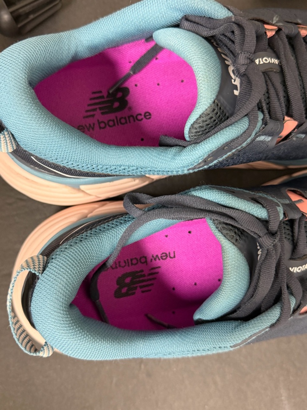 Hoka One One Gaviota 3 Women's 9.5 B Ombre Blue Rosette Running Sneaker Shoe EUC - Picture 10 of 11